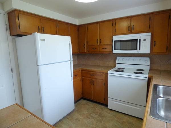 Building Photo - 3805 E Rudisill Blvd