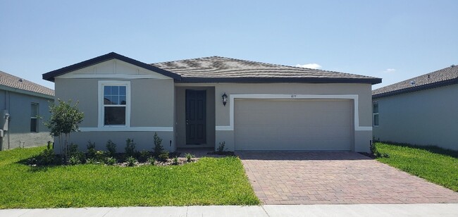 Primary Photo - 4-Bedroom, 2.-Bathroom in Winter Haven