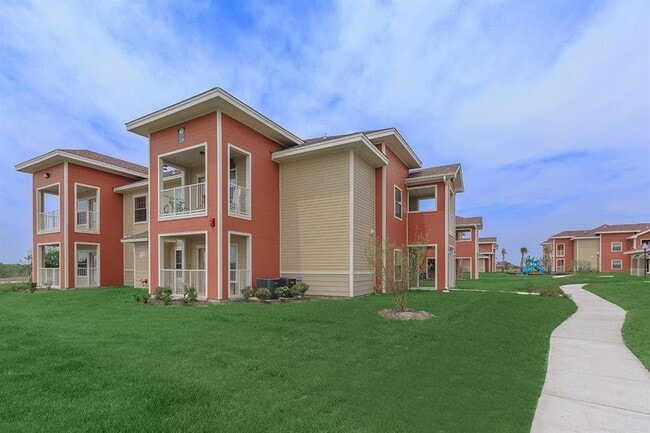 Building Photo - 315 Butterfly Garden Dr