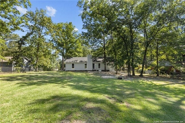 Building Photo - 1300 Calla Cir