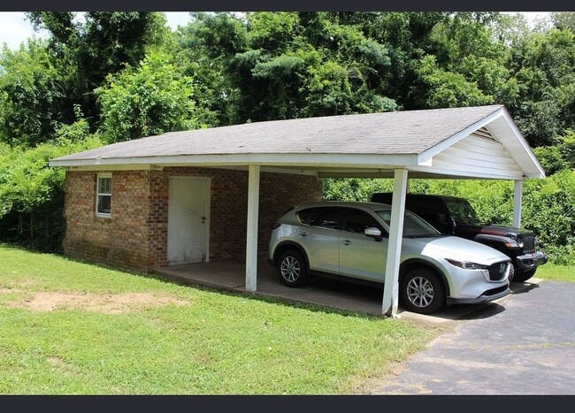 Building Photo - 214 Haynes Dr