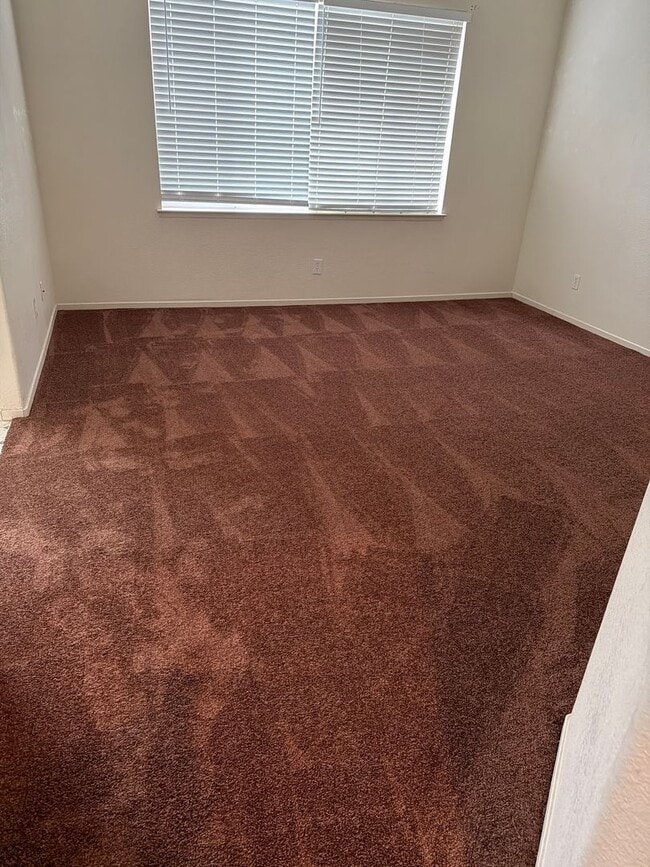 Building Photo - 473 Cabernet St