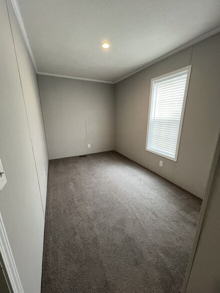Building Photo - 67 Belmar St