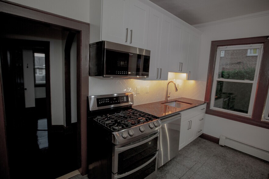 Building Photo - 86 Edgewood Ave