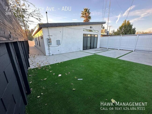 Building Photo - Luxurious 3-Bedroom, 2-Bathroom Unit with ...