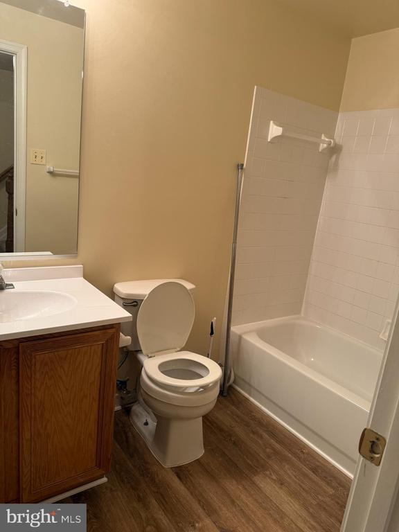 Building Photo - 6632 Dasher Ct