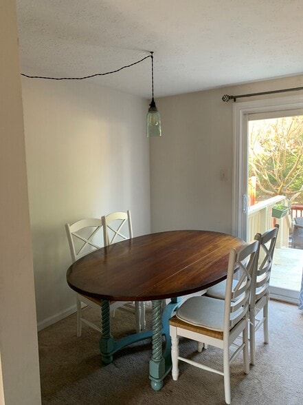 Breakfast nook - 1269 Seminole Dr