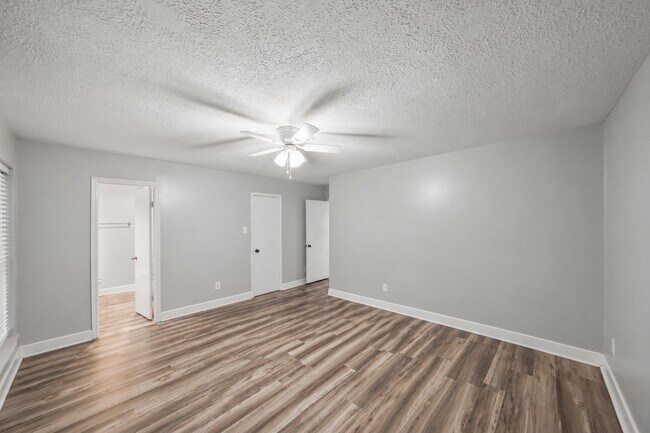 Building Photo - 17734 Seven Pines Dr