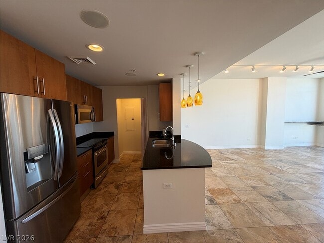 Building Photo - 200 W Sahara Ave