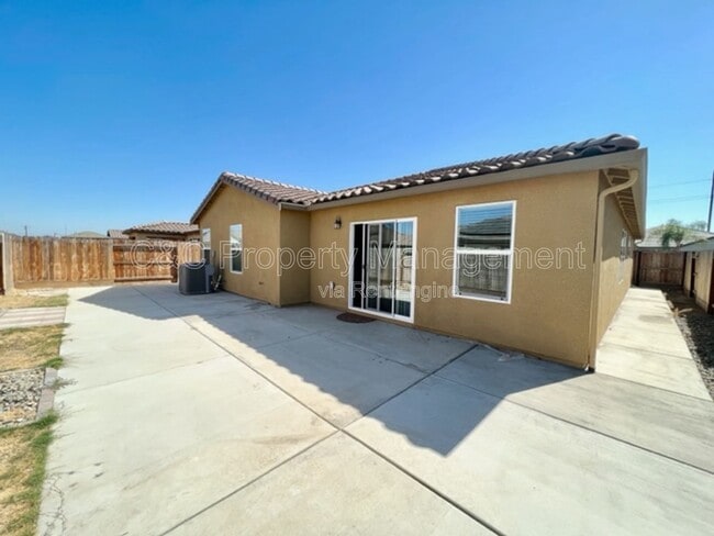 Building Photo - 6880 E Dwight Way