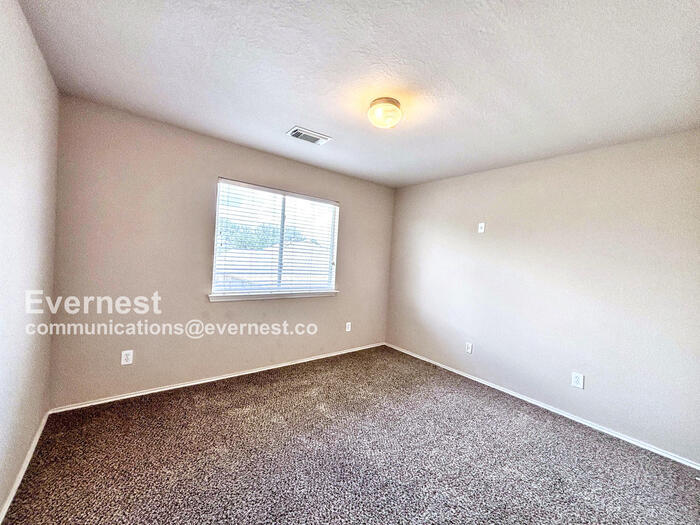 Building Photo - 14903 Sunset Bay Ct