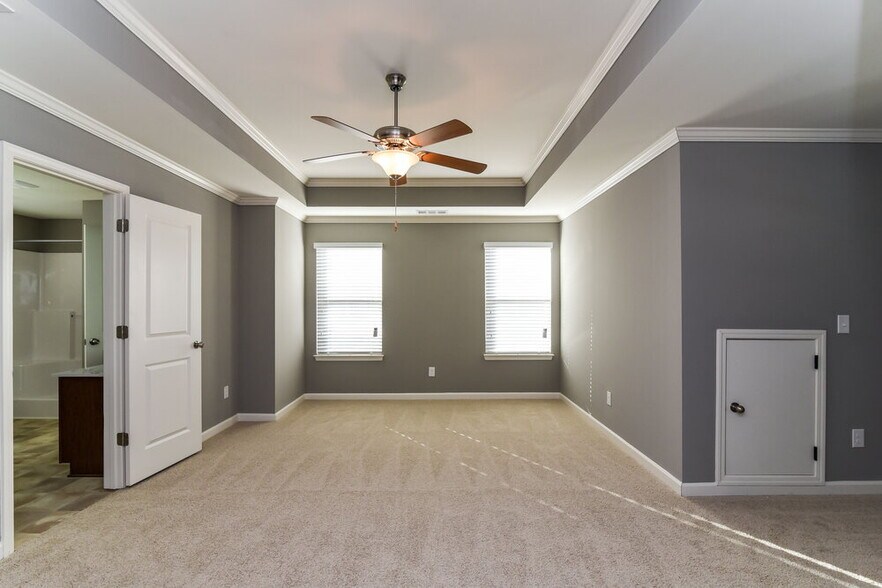 Building Photo - 910 Prather Ct SW