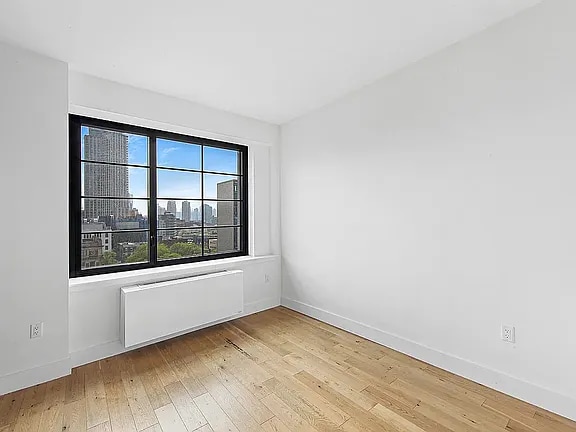 Building Photo - 27-21 44th Dr