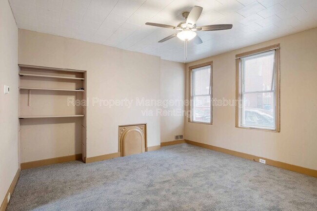 Building Photo - 31 Miltenberger St