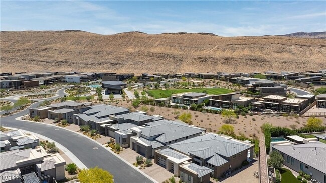 Building Photo - 10927 White Clay Dr