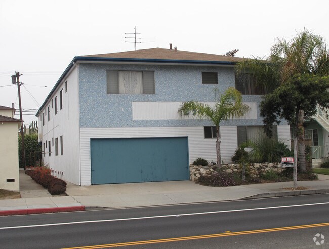 Building Photo - 2341 Ocean Park Blvd