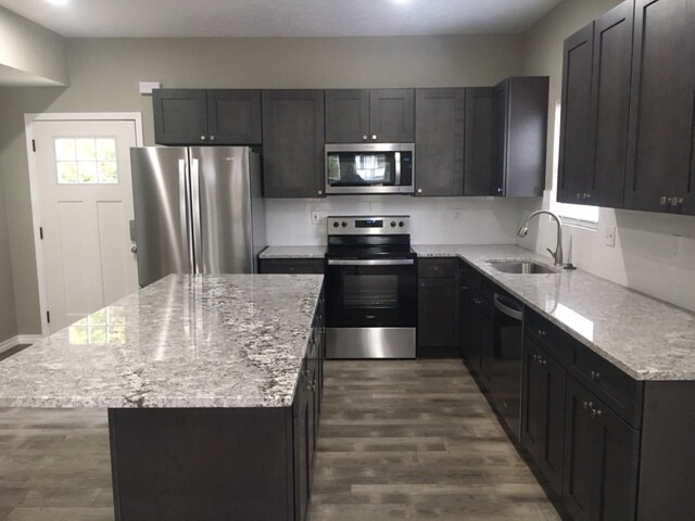 Building Photo - 415 S Fort Ave