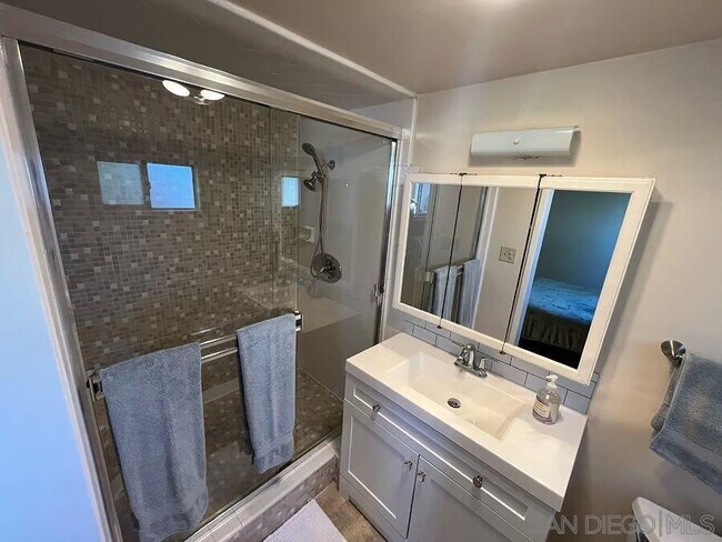Building Photo - 6779 Rosefield Dr