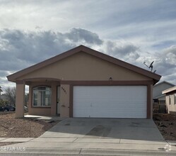 Building Photo - 3901 Tierra Isla Way