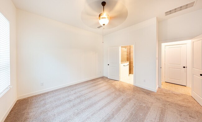 Building Photo - 17459 Vino Vines Ln