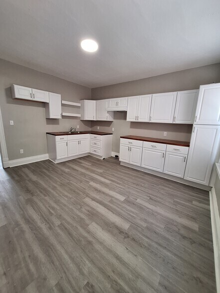 Building Photo - 1916 Constitution Blvd