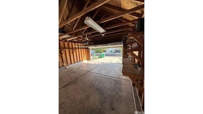 Building Photo - 1841 Burnside Dr