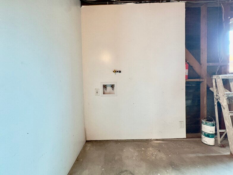Building Photo - 2139 103rd Ave