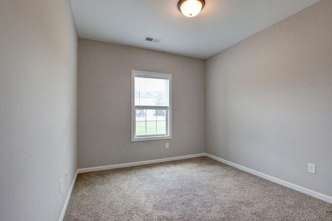 Building Photo - 1092 Barnhill Rd