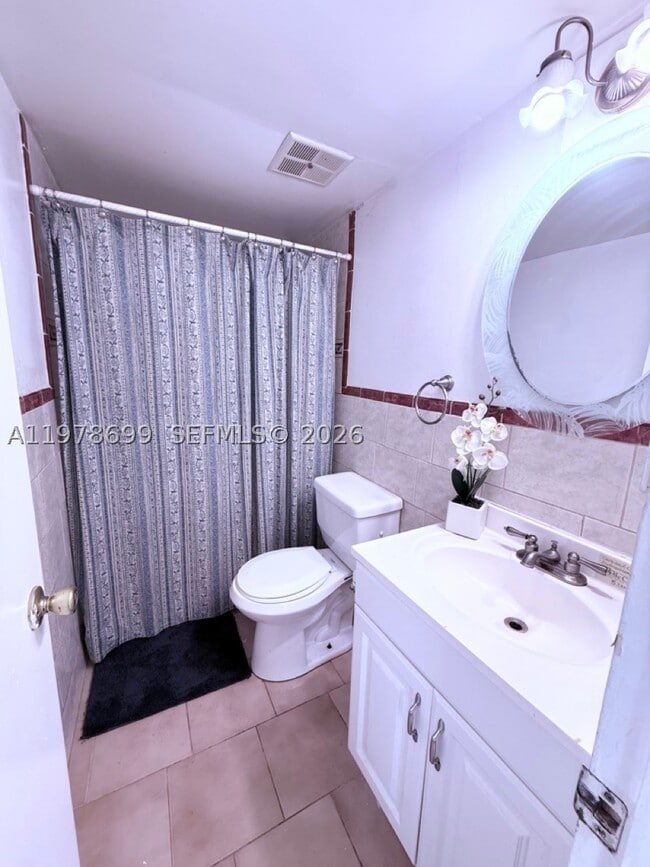 Building Photo - 15470 SW 82nd Ln