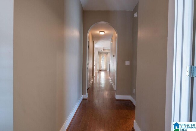 Building Photo - 216 Chesser Way