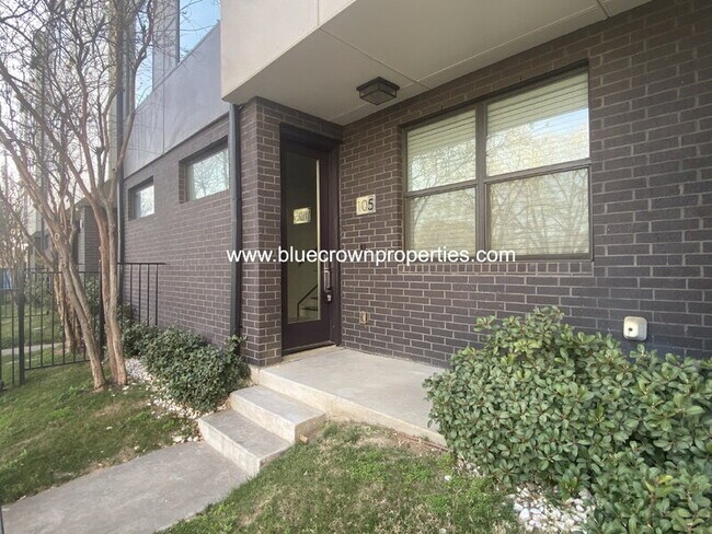 Building Photo - 1625 Hickory St