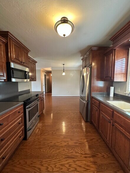 Kitchen/Dinning Room - 12294 Highway 45