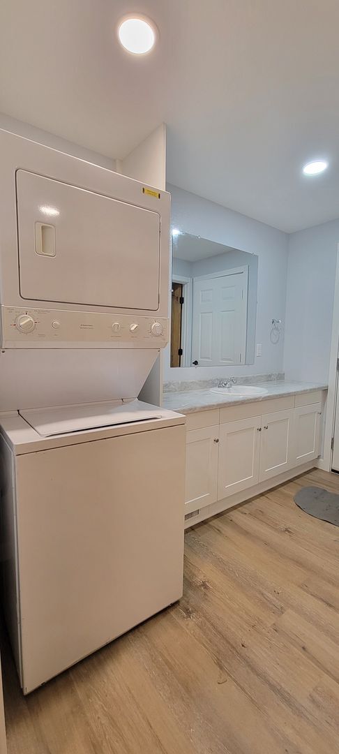 Building Photo - 414 N Madison St