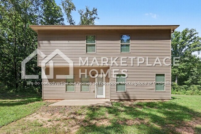 Building Photo - 11695 Woodland Lake Rd