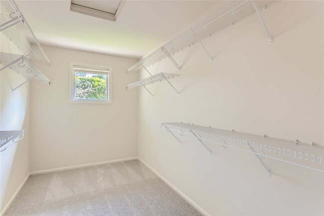 Building Photo - 4Bd/2.5Ba Redmond House