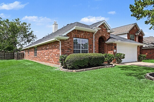 Building Photo - 18314 Manorcliff Ln