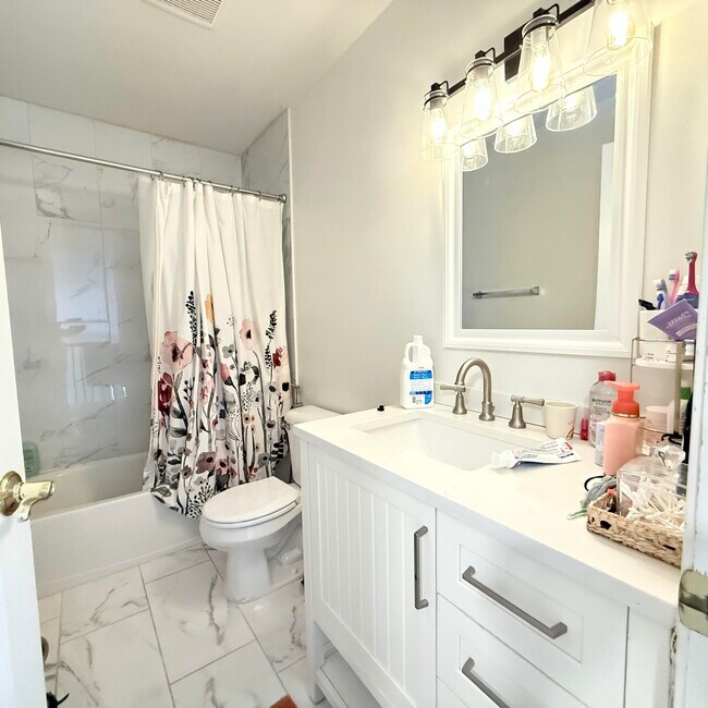 Building Photo - 4953 S Ridgeside Cir