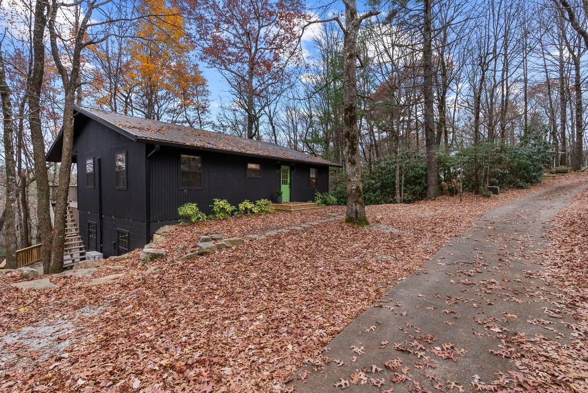 Building Photo - 26 One Blf Ln