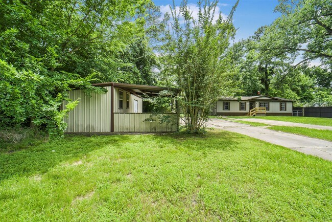 Building Photo - 11023 Forrest Valley Dr