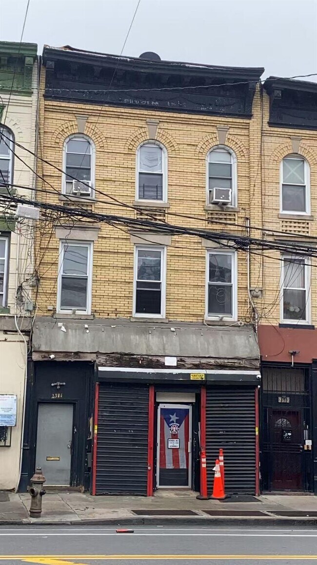 Primary Photo - 2354 Pitkin Ave