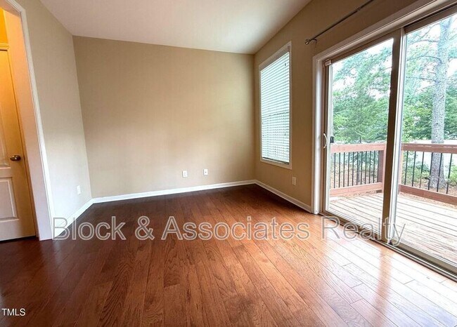 Building Photo - 545 Old Mill Village Dr