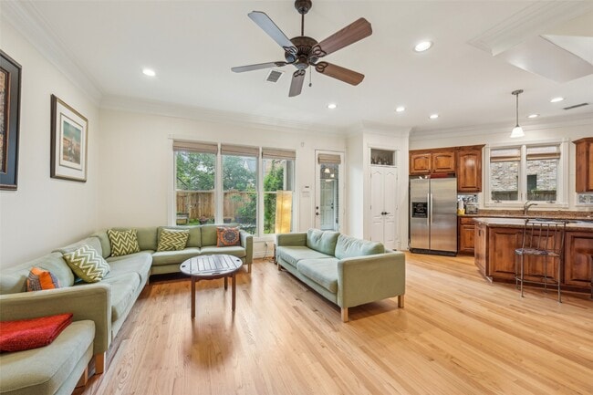 Building Photo - 4026 Villanova St