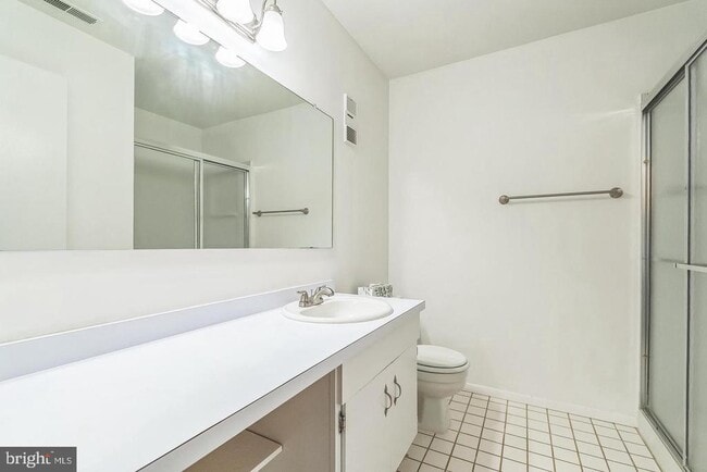 Building Photo - 2407 Adams Ct