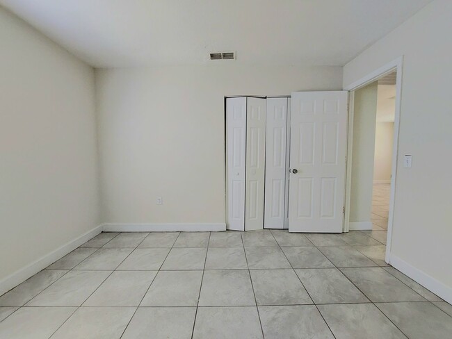 Building Photo - *First Month's Rent FREE!* Beautiful 2 Bed...