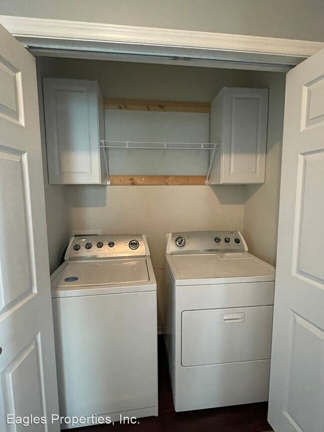 Building Photo - 3 br, 2 bath House - 406 South John Street