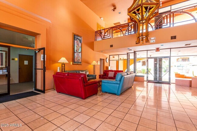 Building Photo - 4303 E Cactus Rd