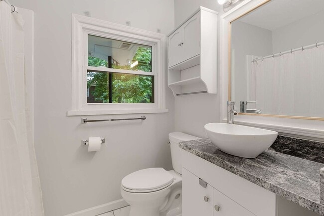 Building Photo - Charming 1950's Ranch w/ Modern Upgrades a...