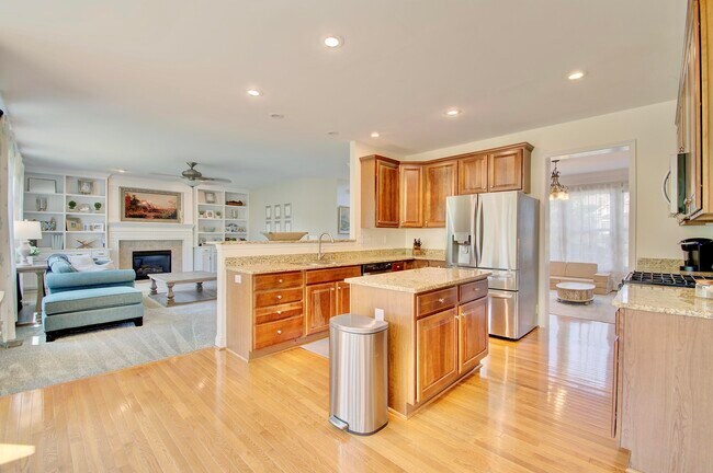 Building Photo - 9918 Burleigh Ln
