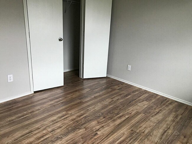 Building Photo - 12702 Claradeen Ct