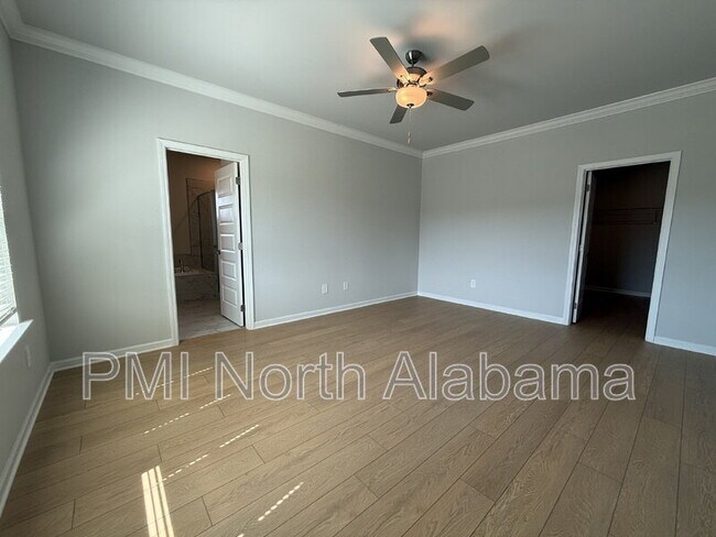 Building Photo - 204 Cobbdale Park Dr